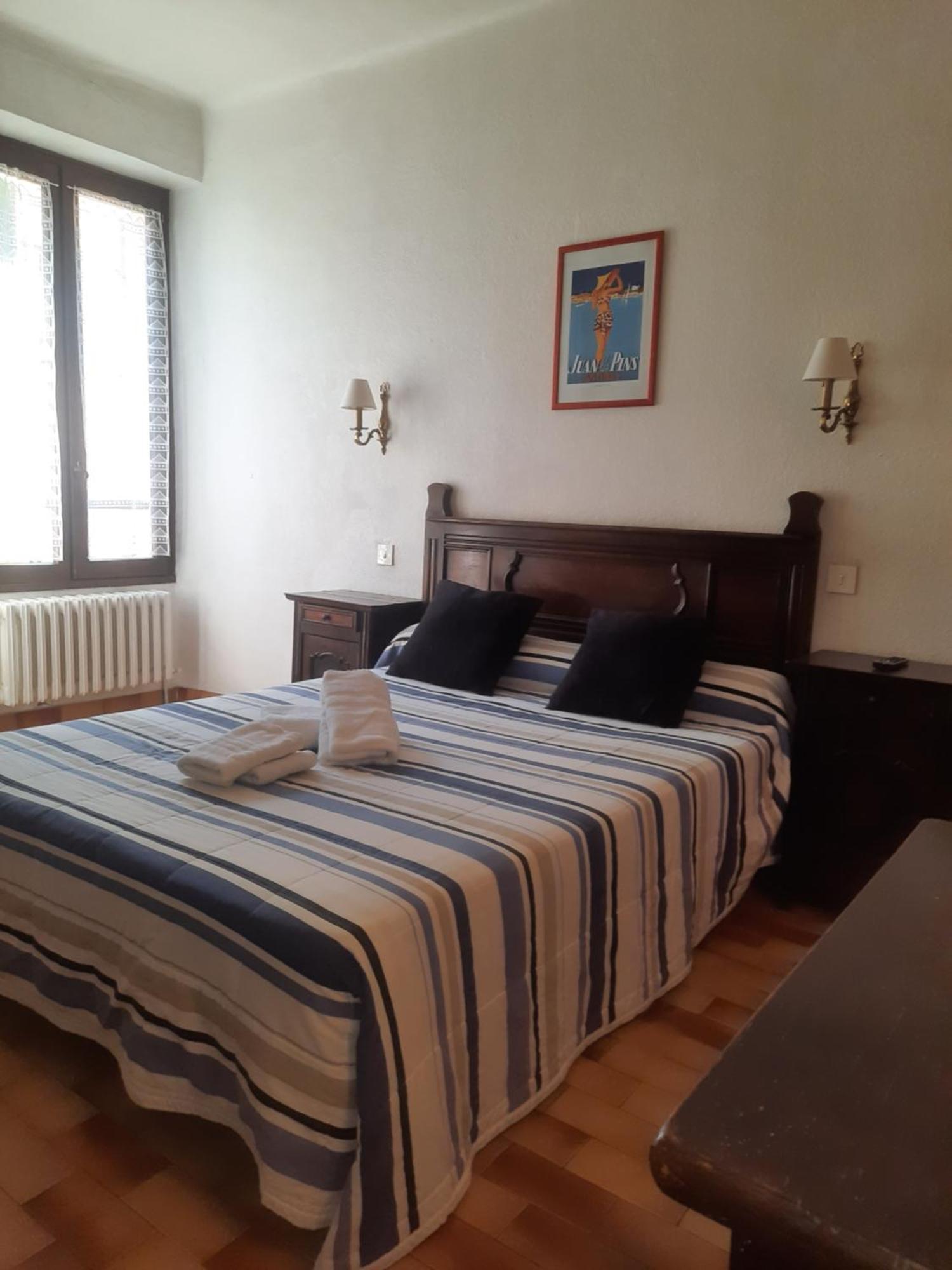Hotel Central Digne-les-Bains ภายนอก รูปภาพ